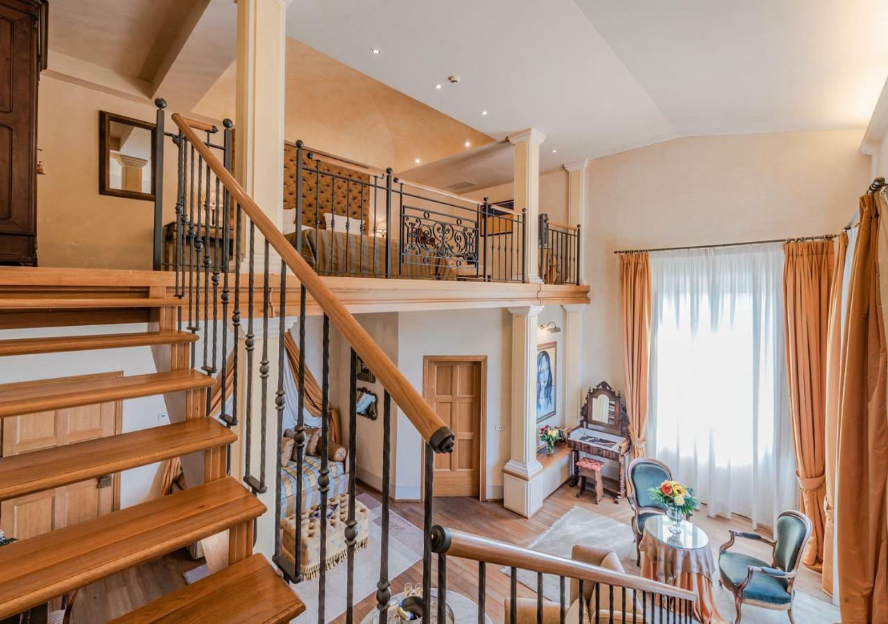 Villa Mangiacane - Small Luxury Hotels Of The World San Casciano in Val di Pesa Buitenkant foto